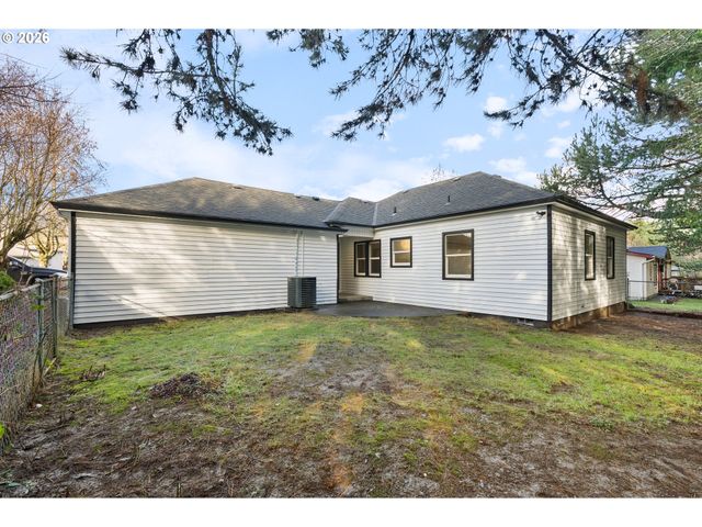 6414 Se 144TH Ln, Portland, OR 97236