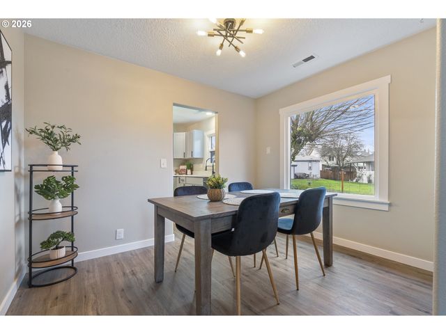 6414 Se 144TH Ln, Portland, OR 97236