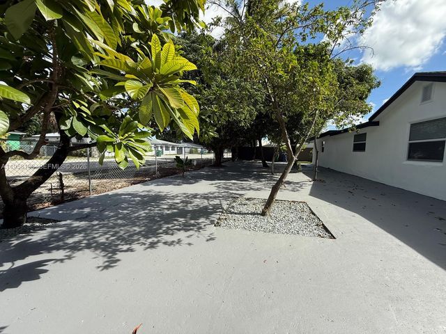 10597 NW 30th Ave, Miami, FL 33147