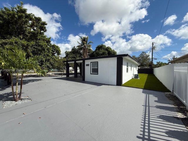 10597 NW 30th Ave, Miami, FL 33147