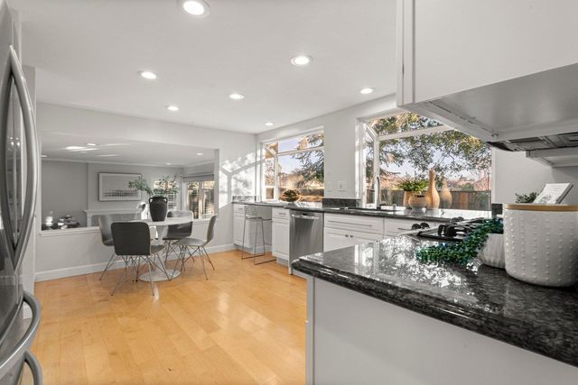 600 Bainbridge Street, Foster City, CA 94404