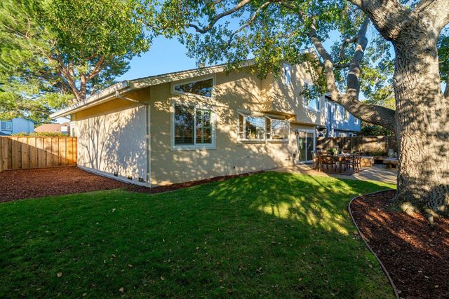 600 Bainbridge Street, Foster City, CA 94404