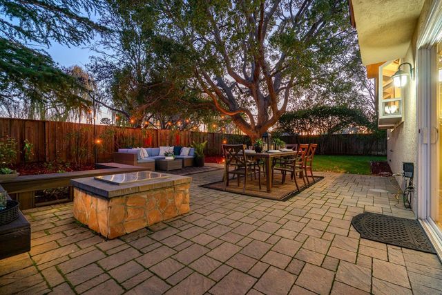 600 Bainbridge Street, Foster City, CA 94404