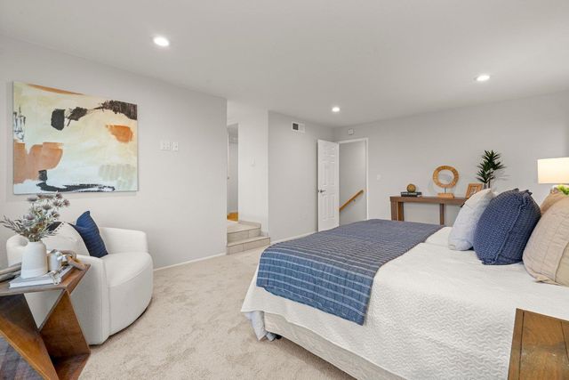 600 Bainbridge Street, Foster City, CA 94404