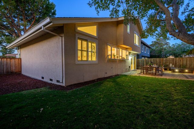 600 Bainbridge Street, Foster City, CA 94404