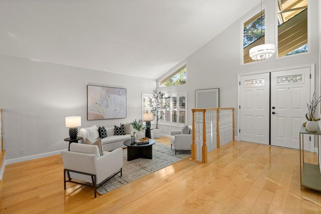 600 Bainbridge Street, Foster City, CA 94404