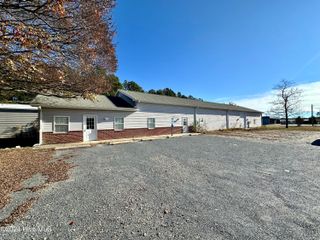 222 Trade Street, West End, NC 27376