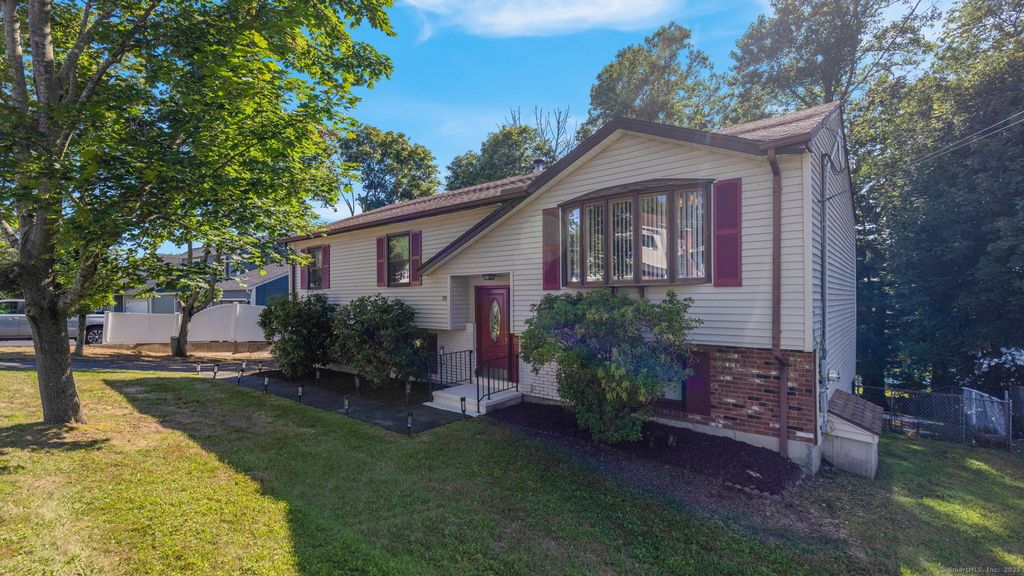 70 Island Lane, West Haven, CT 06516