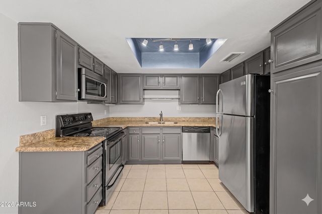 8430 N Central Avenue C, Phoenix, AZ 85020