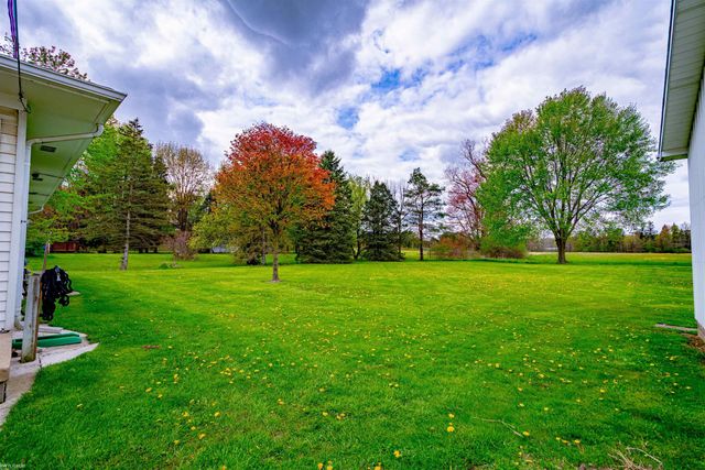 7160 Fred W Moore Highway, Saint Clair, MI 48079