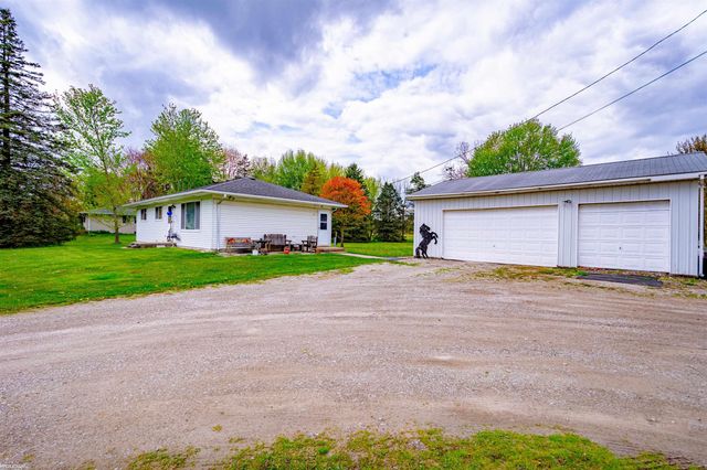 7160 Fred W Moore Highway, Saint Clair, MI 48079