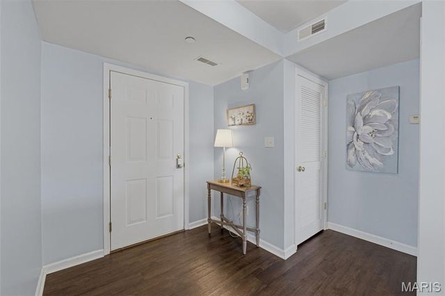160 Brandy Mill Circle 7D, High Ridge, MO 63049