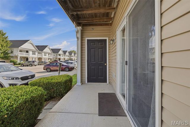 160 Brandy Mill Circle 7D, High Ridge, MO 63049