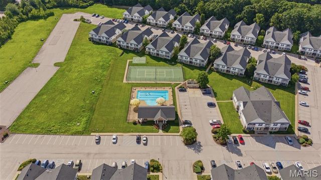 160 Brandy Mill Circle 7D, High Ridge, MO 63049