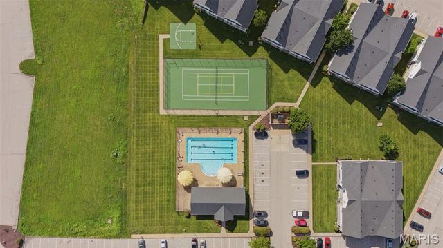 160 Brandy Mill Circle 7D, High Ridge, MO 63049