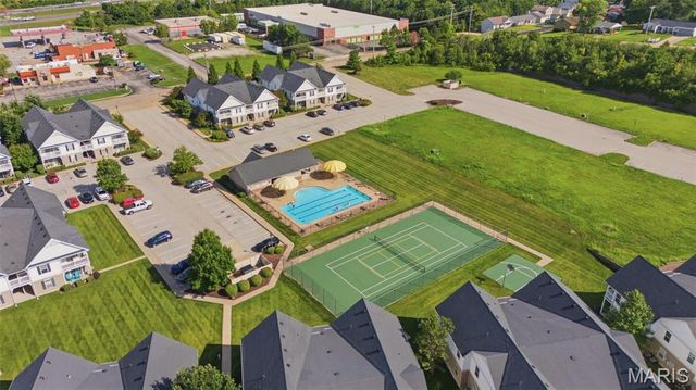 160 Brandy Mill Circle 7D, High Ridge, MO 63049