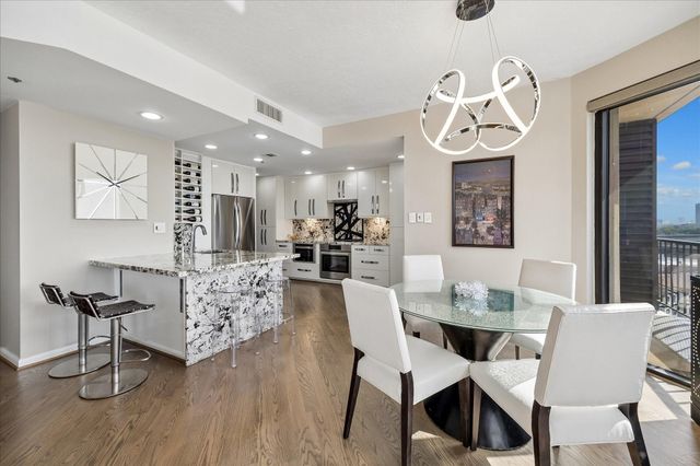 3350 Mccue Road 1101, Houston, TX 77056