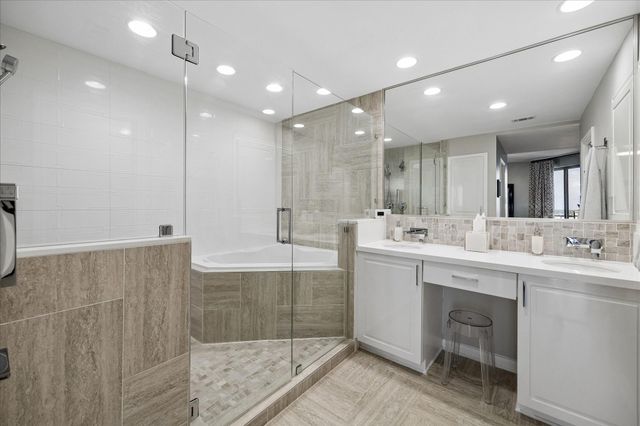 3350 Mccue Road 1101, Houston, TX 77056