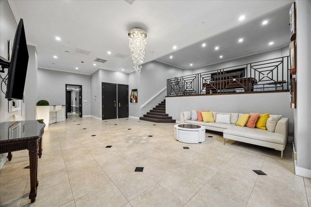 3350 Mccue Road 1101, Houston, TX 77056