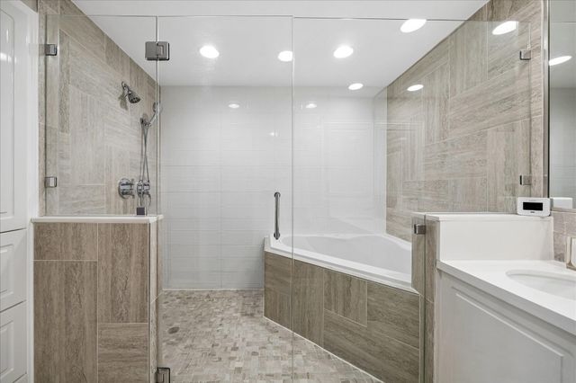 3350 Mccue Road 1101, Houston, TX 77056