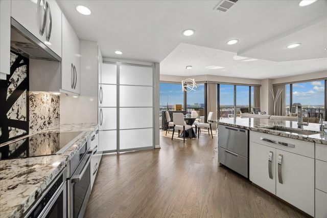 3350 Mccue Road 1101, Houston, TX 77056