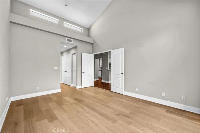 200 Paris Lane 304, Newport Beach, CA 92663
