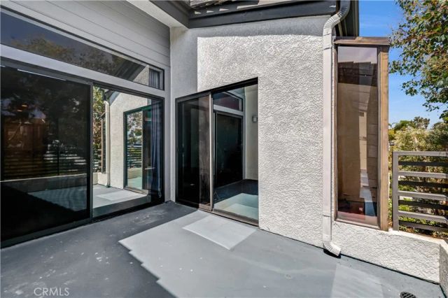 200 Paris Lane 304, Newport Beach, CA 92663