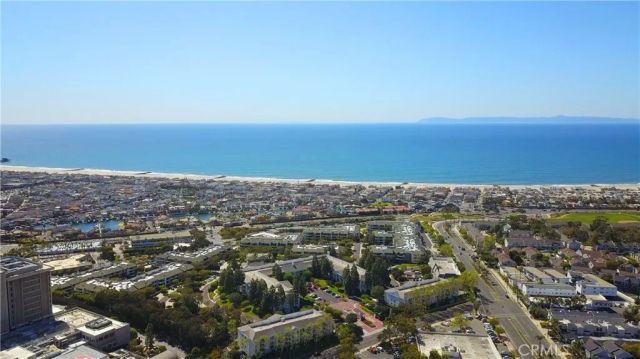 200 Paris Lane 304, Newport Beach, CA 92663