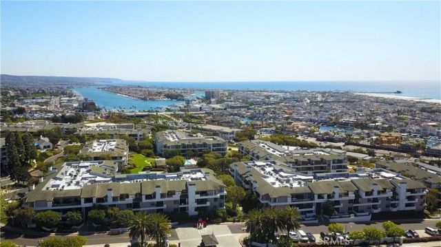 200 Paris Lane 304, Newport Beach, CA 92663