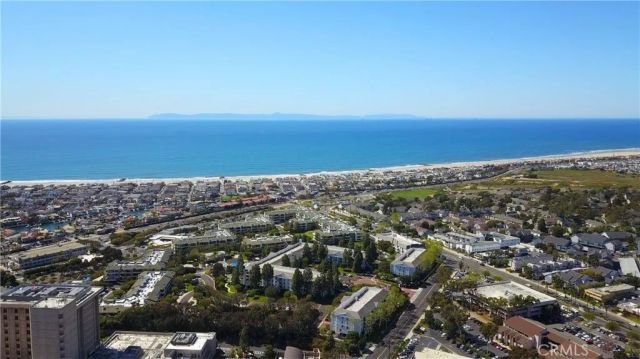 200 Paris Lane 304, Newport Beach, CA 92663