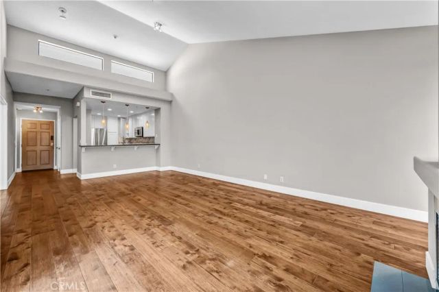 200 Paris Lane 304, Newport Beach, CA 92663