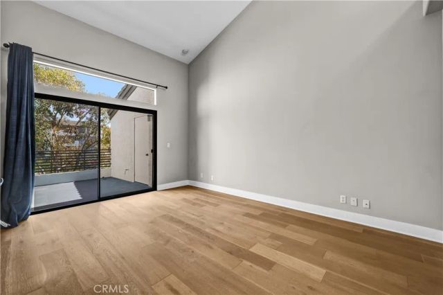 200 Paris Lane 304, Newport Beach, CA 92663
