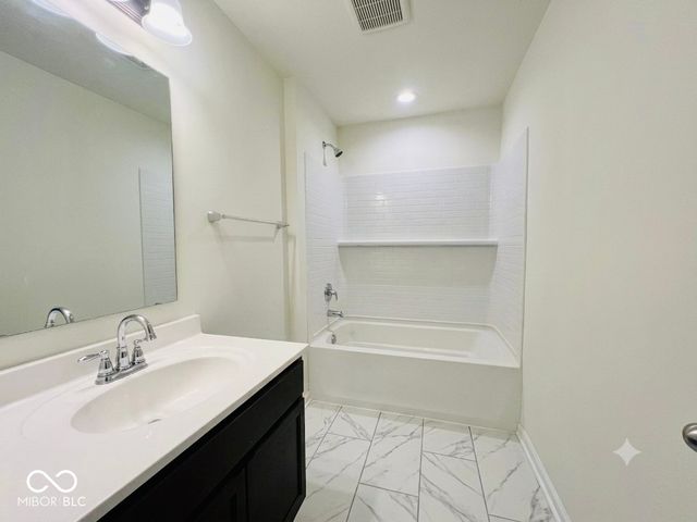 2402 N Liberty Lakes Drive, Greensburg, IN 47240