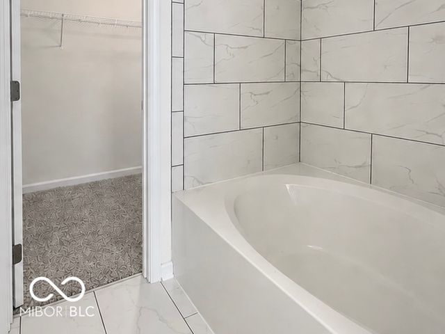 2402 N Liberty Lakes Drive, Greensburg, IN 47240