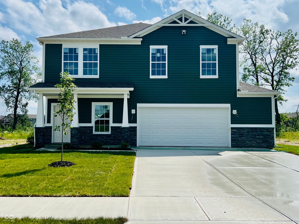 2402 N Liberty Lakes Drive, Greensburg, IN 47240