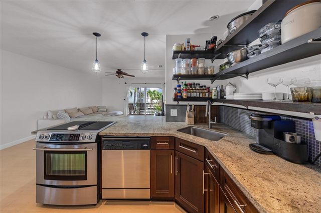 1535 SE 15TH Street 305, Fort Lauderdale, FL 33316