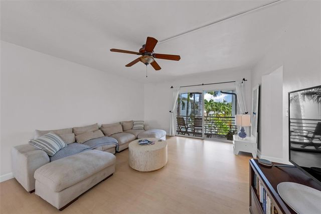 1535 SE 15TH Street 305, Fort Lauderdale, FL 33316