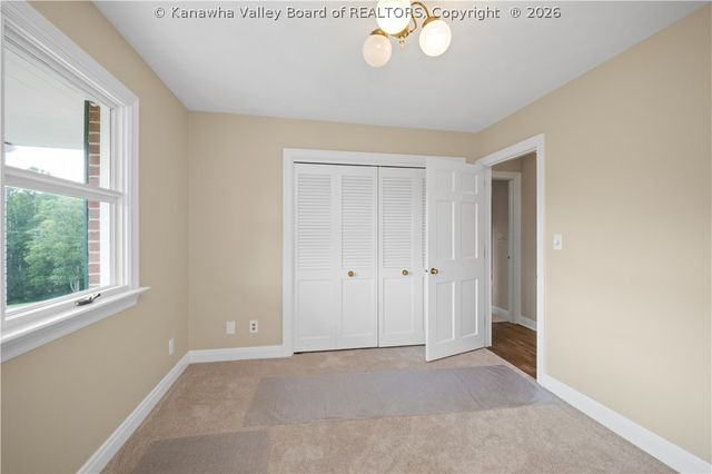 3 Lous Drive, Elkview, WV 25071