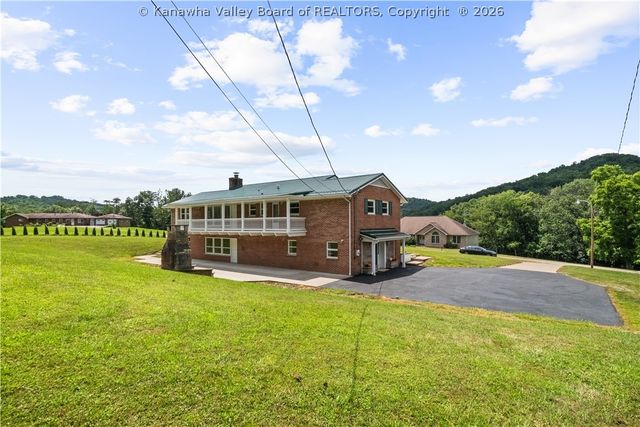3 Lous Drive, Elkview, WV 25071