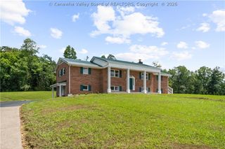 3 Lous Drive, Elkview, WV 25071
