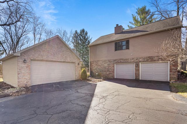 1506 WOODFIELD Drive, Mahomet, IL 61853