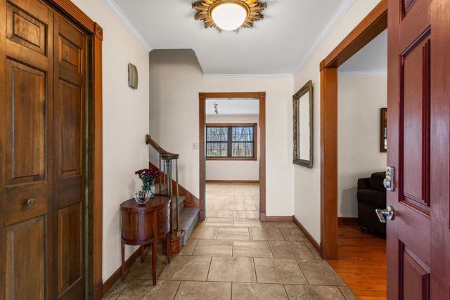 1506 WOODFIELD Drive, Mahomet, IL 61853