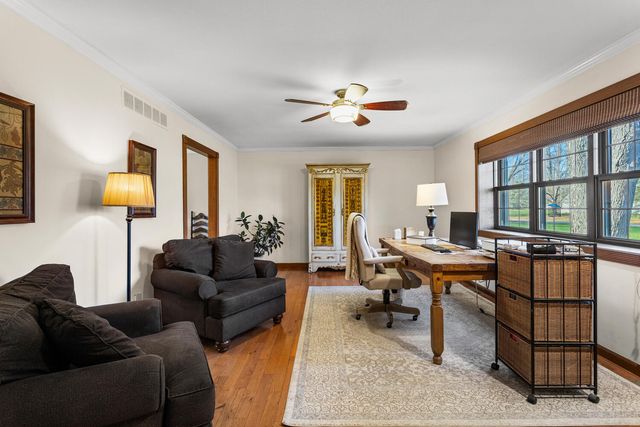 1506 WOODFIELD Drive, Mahomet, IL 61853