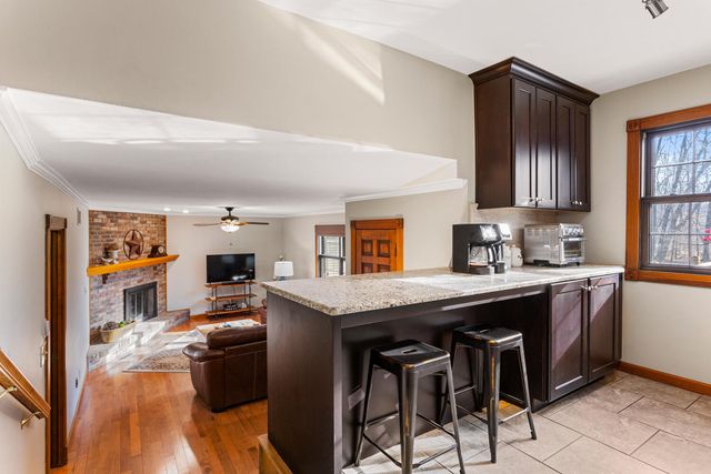 1506 WOODFIELD Drive, Mahomet, IL 61853