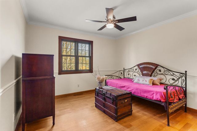 1506 WOODFIELD Drive, Mahomet, IL 61853