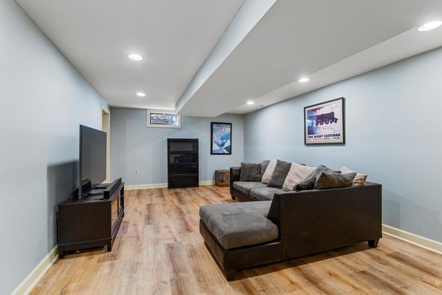 1506 WOODFIELD Drive, Mahomet, IL 61853