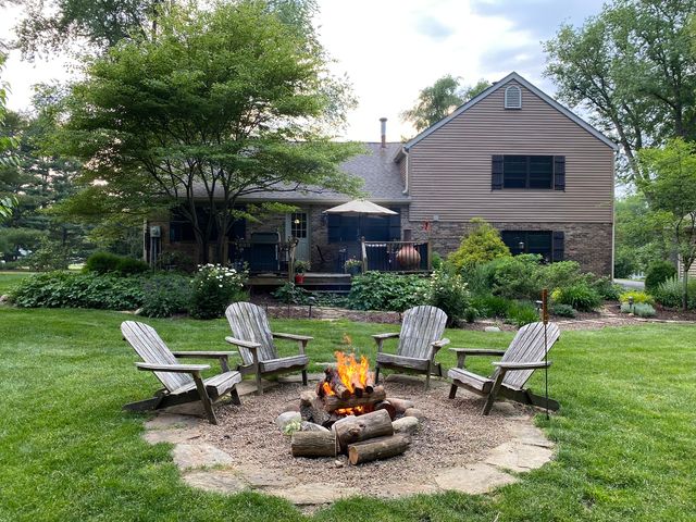 1506 WOODFIELD Drive, Mahomet, IL 61853