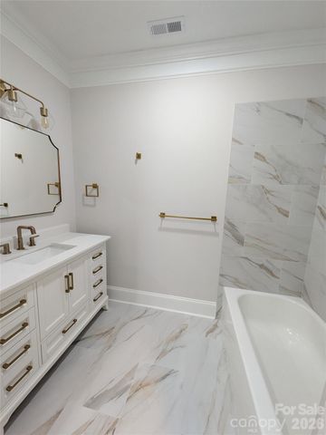 110 Hunts Landing Drive, Mooresville, NC 28117