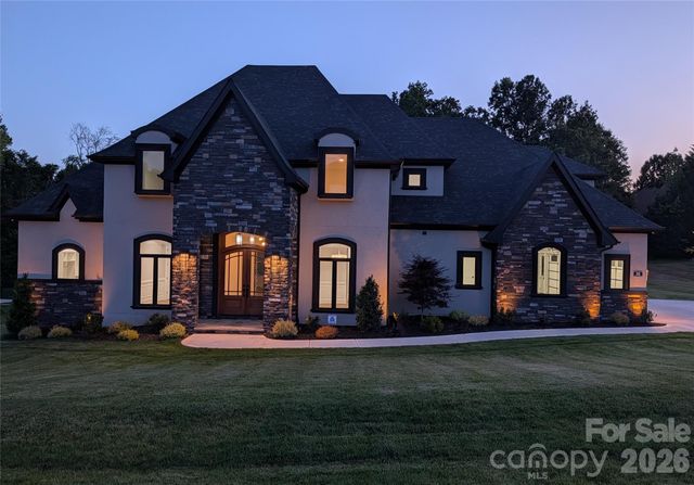 110 Hunts Landing Drive, Mooresville, NC 28117