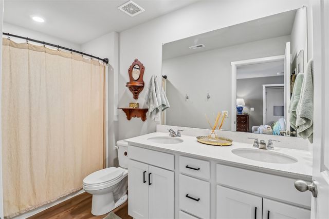 2821 NW 33rd Lane, Ankeny, IA 50023